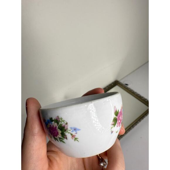 Porcelain Vanity Trinket / Jewelry Jar with Lid and Pink Rose, Yellow Flower - Picture 7 of 10